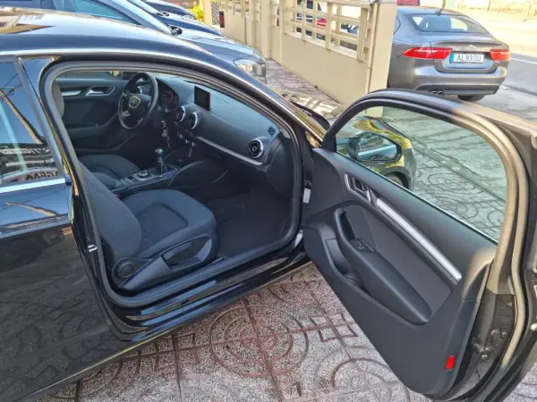 Audi A3 2014 - 14900 EUR, 250000 km - AUTO.MOTO.pt - 250000km - foto 23 de 38