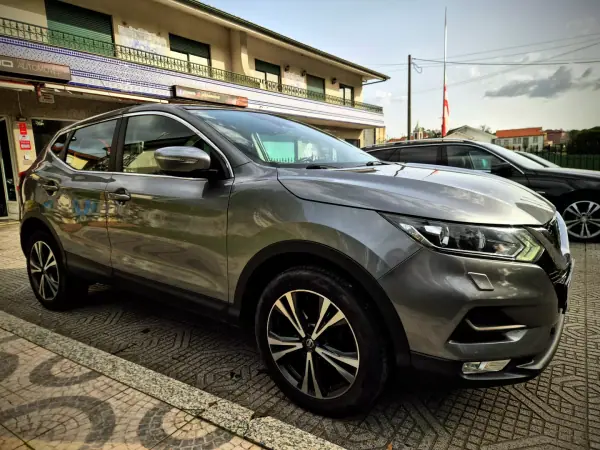 Nissan Qashqai 2017 - 18000 EUR, 112000 km - AUTO.MOTO.pt - 112000km - foto 16 de 20