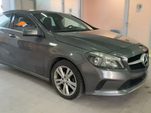 Mercedes-Benz A 180 2016 - 15750 EUR, 177800 km - AUTO.MOTO.pt - 177800km - foto 2 de 10