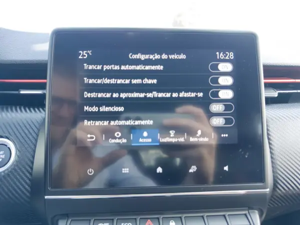 Renault Clio 2019 - 14990 EUR, 55000 km - AUTO.MOTO.pt - 55000km - foto 35 de 41