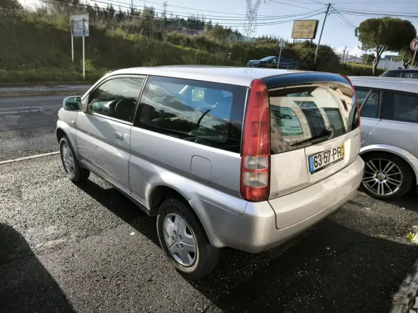 Honda HR-V 2000 - 3950 EUR, 97574 km - AUTO.MOTO.pt - 97574km - foto 5 de 36