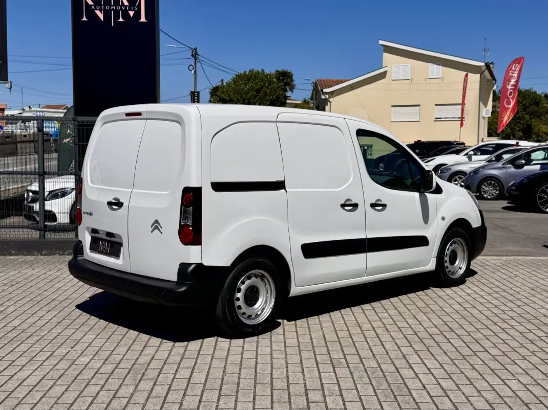 Citroën 2018 - 10500 EUR, 163000 km - AUTO.MOTO.pt - 163000km - foto 2 de 19