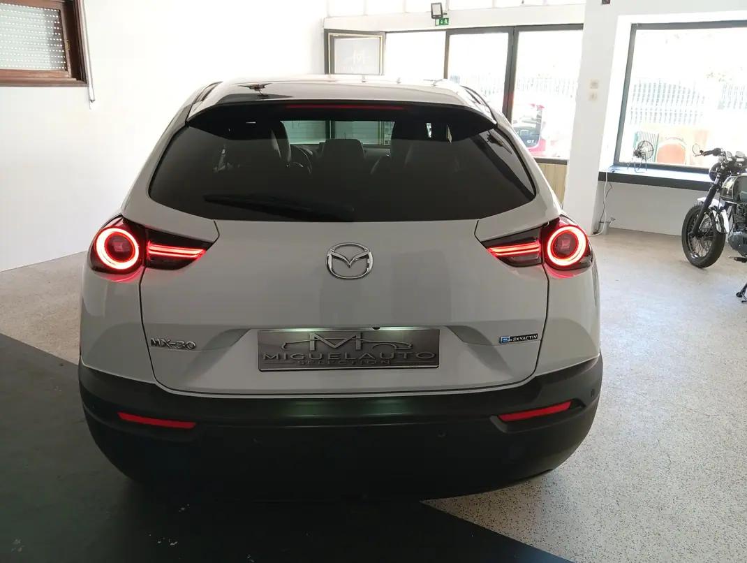 Mazda MX-30 2020 - 13600 EUR, 152078 km - 152078km - foto 5 de 12