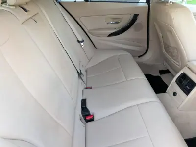 BMW 316 2015 - 13900 EUR, 149000 km - AUTO.MOTO.pt - 149000km - foto 6 de 15