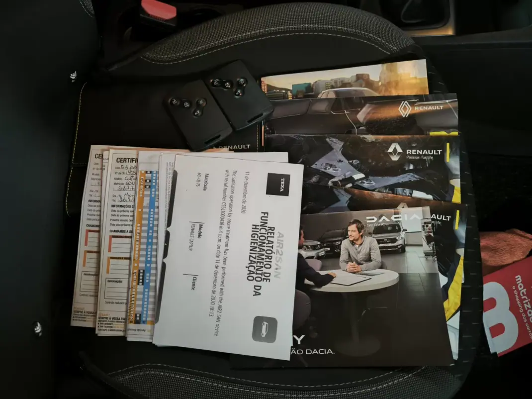 Renault Captur 2018 - 11950 EUR, 117800 km - 117800km - foto 20 de 20