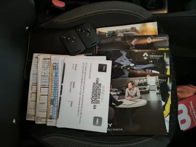 Renault Captur 2018 - 11950 EUR, 117800 km - AUTO.MOTO.pt - 117800km - foto 20 de 20
