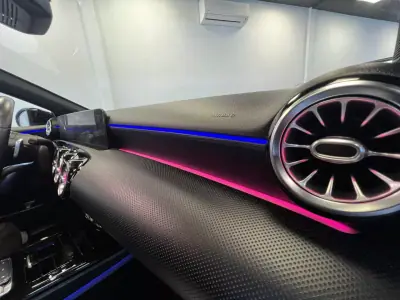 Mercedes-Benz A 180 2019 - 26990 EUR, 125000 km - AUTO.MOTO.pt - 125000km - foto 17 de 44