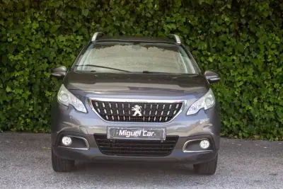 Peugeot 2008 2016 - 10500 EUR, 156000 km - AUTO.MOTO.pt - 156000km - foto 11 de 18