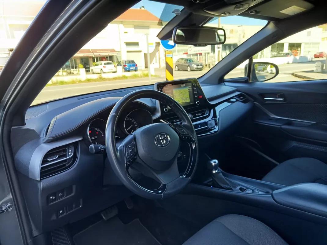 Toyota C-HR 2022 - 23900 EUR, 114479 km - AUTO.MOTO.pt - 114479km - foto 12 de 17