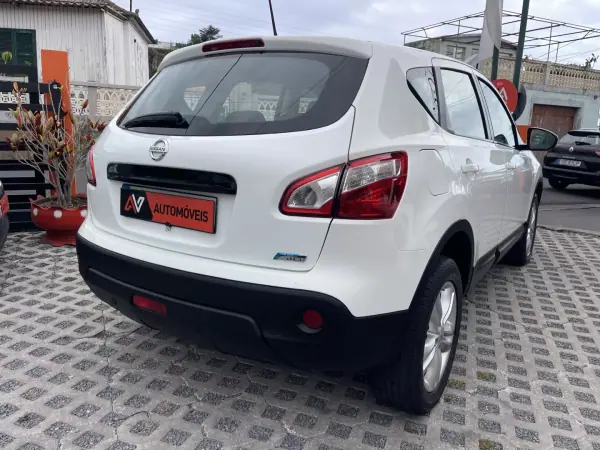 Nissan Qashqai 2011 - 10950 EUR, 178609 km - AUTO.MOTO.pt - 178609km - foto 7 de 12