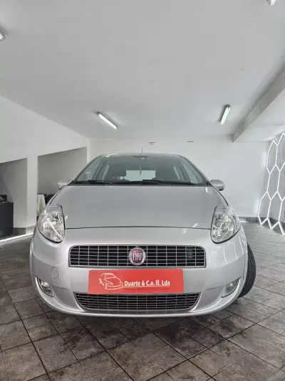 Fiat Grande Punto 2010 - 6000 EUR, 161462 km - AUTO.MOTO.pt - 161462km - foto 3 de 35