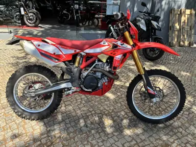 BETA RR 125 2-Stroke 2019 - 4750 EUR, 3610 km - AUTO.MOTO.pt - 3610km - foto 1 de 18
