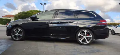 Peugeot 308 SW 2018 - 18500 EUR, 116123 km - AUTO.MOTO.pt - 116123km - foto 4 de 9