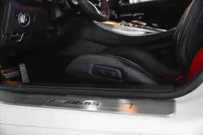 Mercedes-Benz AMG GT 2015 - 99950 EUR, 46786 km - 46786km - foto 27 de 59