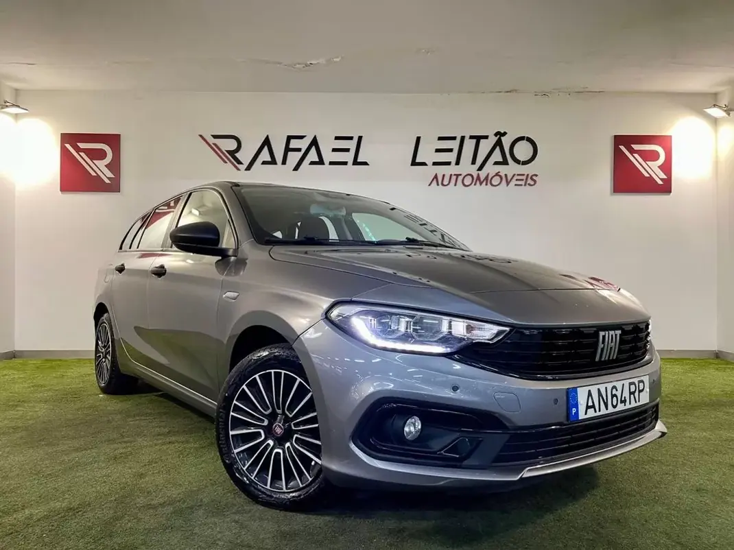 Fiat Tipo Station Wagon 2022 - 13950 EUR, 79000 km - AUTO.MOTO.pt - 79000km - foto 4 de 30