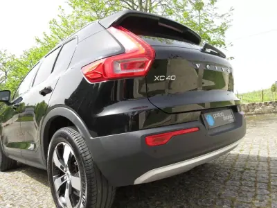Volvo XC 40 2019 - 29490 EUR, 70000 km - AUTO.MOTO.pt - 70000km - foto 17 de 60