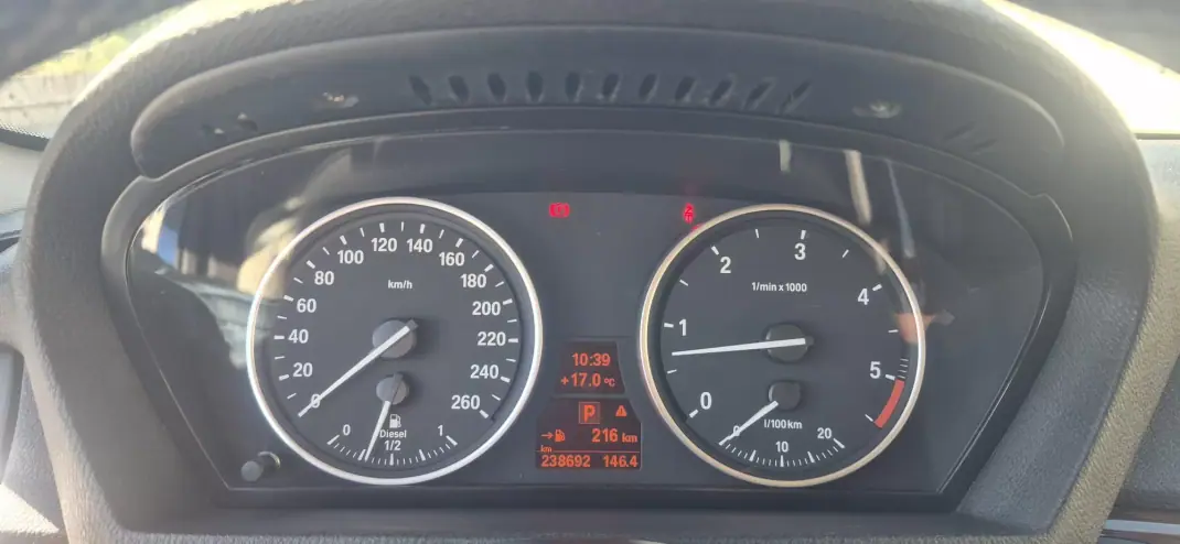 BMW X5 2010 - 17500 EUR, 238000 km - 238000km - foto 19 de 30