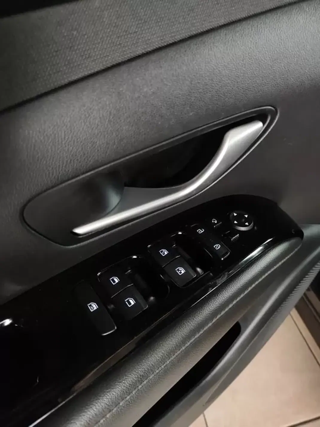 Hyundai Tucson 2023 - 27350 EUR, 19200 km - AUTO.MOTO.pt - 19200km - foto 23 de 40