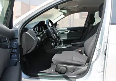 Mercedes-Benz C 220 2013 - 15900 EUR, 122723 km - AUTO.MOTO.pt - 122723km - foto 10 de 27