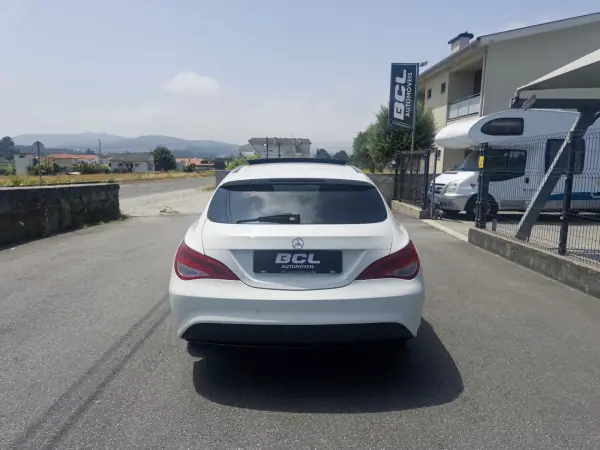 Mercedes-Benz CLA 180 2017 - 17500 EUR, 206000 km - AUTO.MOTO.pt - 206000km - foto 6 de 51