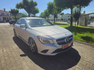 Mercedes-Benz CLA 180 2015 - 144250km