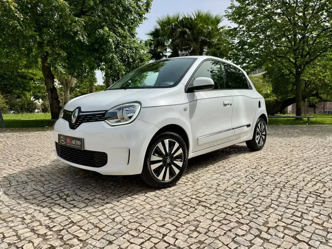 Renault Twingo 2021 - 9890 EUR, 158900 km - AUTO.MOTO.pt - 158900km - foto 1 de 33