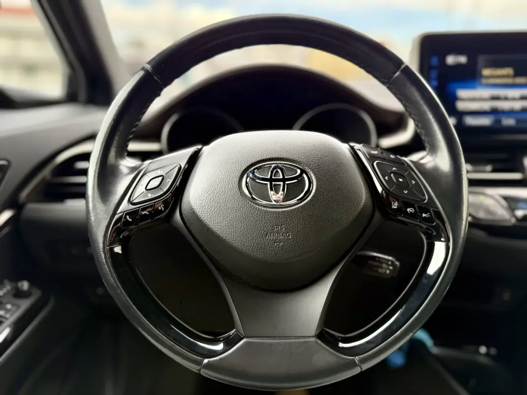 Toyota C-HR 2019 - 23950 EUR, 92000 km - 92000km - foto 19 de 25