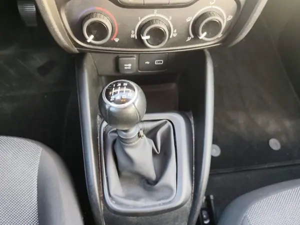 Fiat Tipo 2019 - 9800 EUR, 94023 km - AUTO.MOTO.pt - 94023km - foto 8 de 10