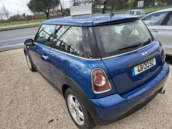 MINI 3 Portas 2012 - 12500 EUR, 149987 km - AUTO.MOTO.pt - 149987km - foto 8 de 14