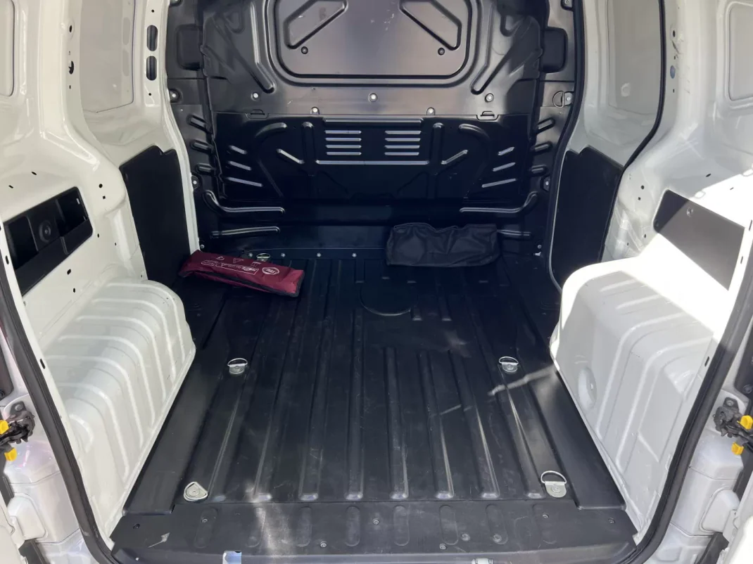 Fiat Fiorino 1.3 M-Jet Adventure 2020 - 9990 EUR, 159960 km - AUTO.MOTO.pt - 159960km - foto 20 de 20