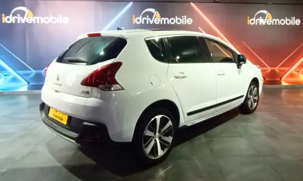 Peugeot 3008 2015 - 11500 EUR, 134160 km - AUTO.MOTO.pt - 134160km - foto 9 de 37