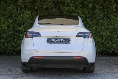 Tesla Model Y 2023 - 36900 EUR, 90000 km - 90000km - foto 9 de 20