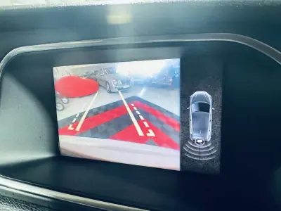 Volvo V40 2013 - 9990 EUR, 258002 km - AUTO.MOTO.pt - 258002km - foto 21 de 31