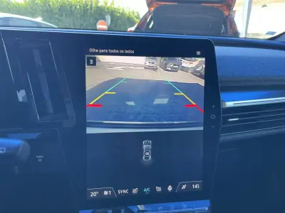 Renault Mégane E-Tech 2022 — photo 6 of 42