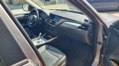 BMW X3 2011 - 13500 EUR, 174992 km - AUTO.MOTO.pt - 174992km - foto 18 de 23