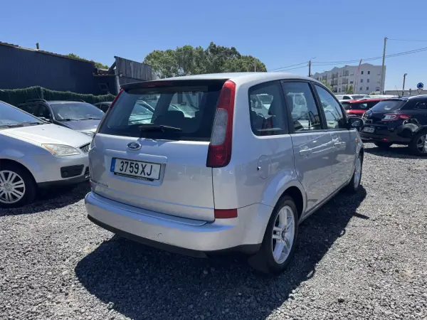 Ford Focus C-Max 2004 - 5350 EUR, 296034 km - AUTO.MOTO.pt - 296034km - foto 6 de 22
