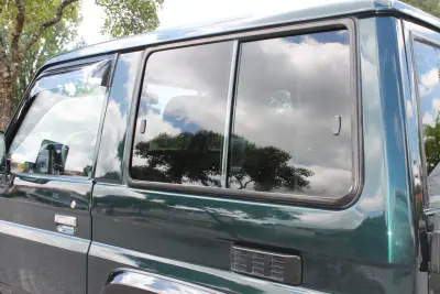 Toyota Land Cruiser 1994 - 31900 EUR, 237000 km - AUTO.MOTO.pt - 237000km - foto 15 de 40