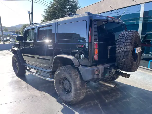 Hummer H2 2010 - 60000 EUR, 143000 km - AUTO.MOTO.pt - 143000km - foto 5 de 17