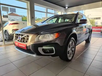 Volvo XC 70 2010 - 13250 EUR, 324000 km - AUTO.MOTO.pt - 324000km - foto 5 de 35