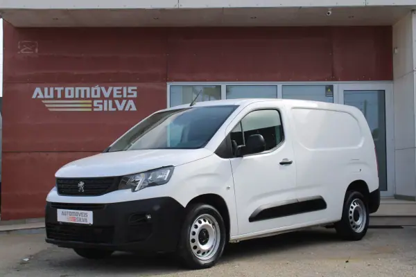 Peugeot Partner 1.5 BlueHDI Premium Longa 2020 - 14990 EUR, 176000 km - AUTO.MOTO.pt - 176000km - foto 2 de 18