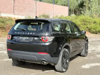 Land Rover Discovery Sport 2015 - 15900 EUR, 166000 km - AUTO.MOTO.pt - 166000km - foto 23 de 26