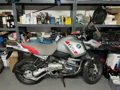 BMW R 1150 GS Adventure 2003 - 7500 EUR, 85000 km - AUTO.MOTO.pt - 85000km - foto 2 de 5