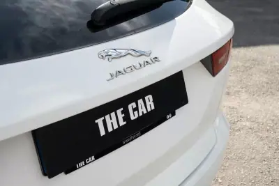 Jaguar E-Pace 2018 - 22900 EUR, 128980 km - AUTO.MOTO.pt - 128980km - foto 3 de 29