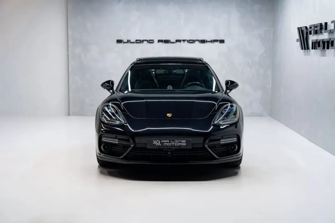 Porsche Panamera 2017 - 91950 EUR, 67458 km - AUTO.MOTO.pt - 67458km - foto 5 de 60