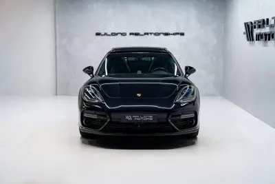 Porsche Panamera 2017 - 91950 EUR, 67458 km - AUTO.MOTO.pt - 67458km - foto 5 de 60