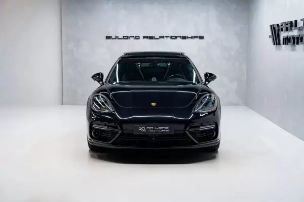 Porsche Panamera 2017 - 91950 EUR, 67458 km - AUTO.MOTO.pt - 67458km - foto 5 de 60