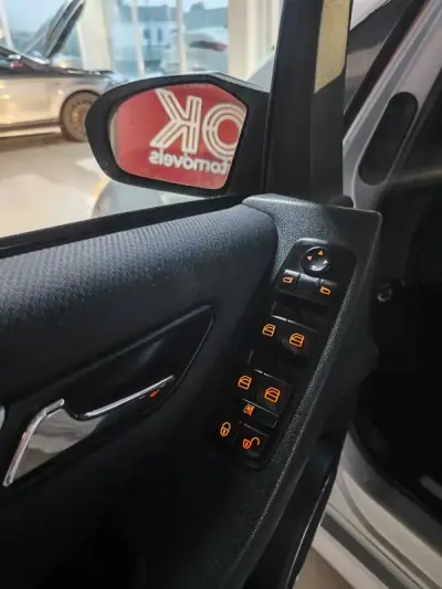 Mercedes-Benz B 200 2005 - 7250 EUR, 226300 km - AUTO.MOTO.pt - 226300km - foto 22 de 33