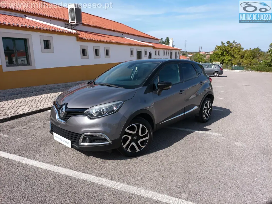 Renault Captur 2017 - 12750 EUR, 144000 km - foto 1 de 19