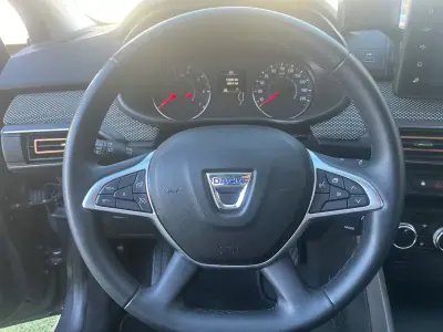 Dacia Sandero 2022 - 15250 EUR, 53000 km - 53000km - foto 13 de 15