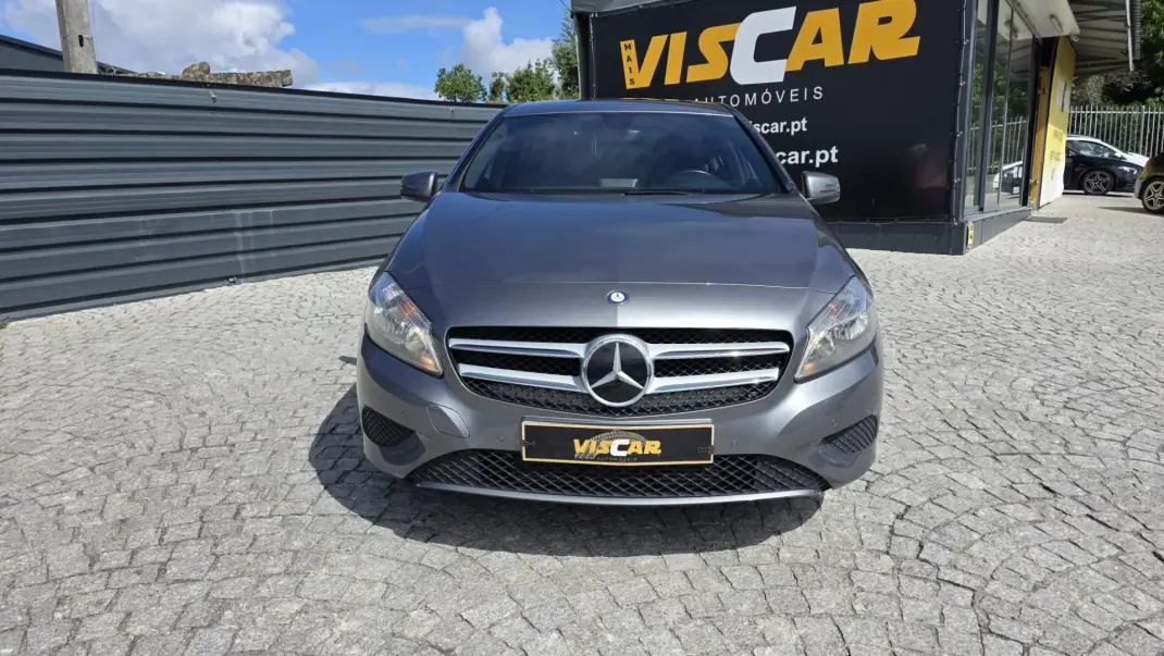 Mercedes-Benz A 180 2014 - 14990 EUR, 149000 km - AUTO.MOTO.pt - 149000km - foto 10 de 29
